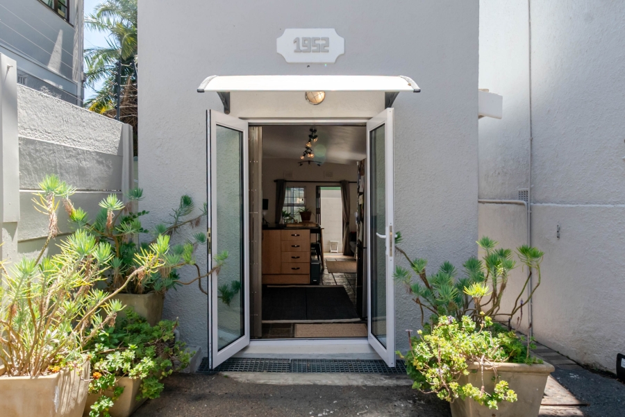 0 Bedroom Property for Sale in Vredehoek Western Cape